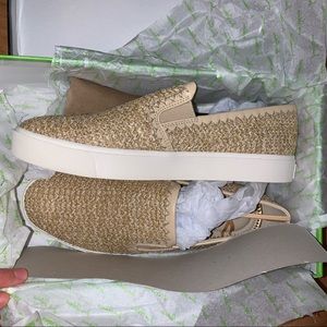 Sam Eldelman Sneaker